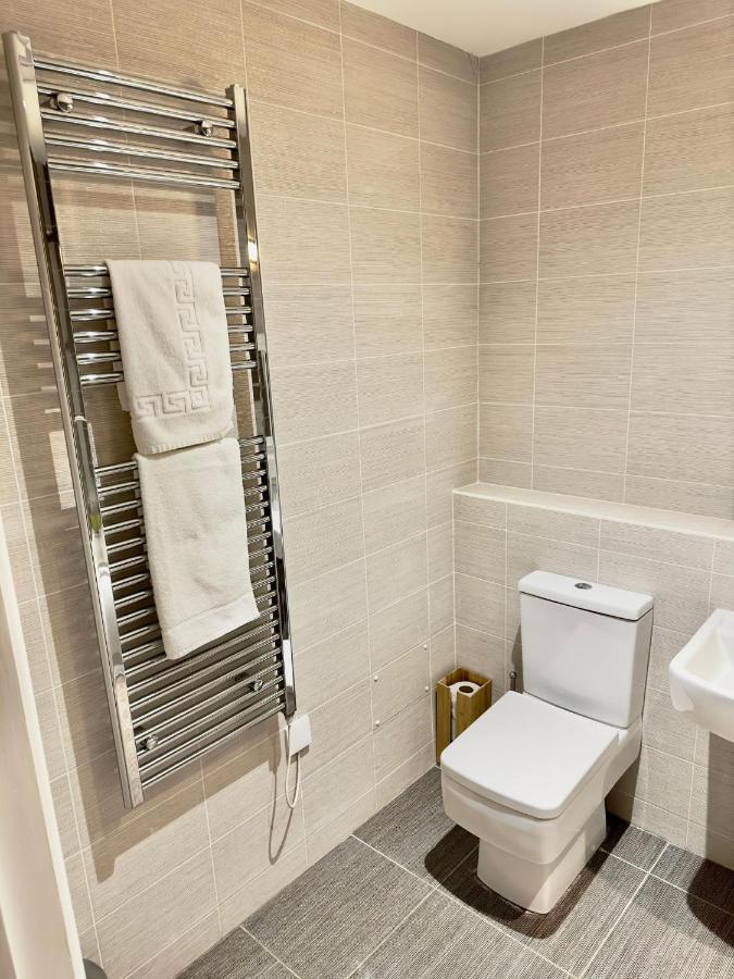 Koala & Tree - Modern 1 Bed Apartment For 4 Guests In The Heart Of Cambridge - Short Lets & Serviced Accommodation Bagian luar foto