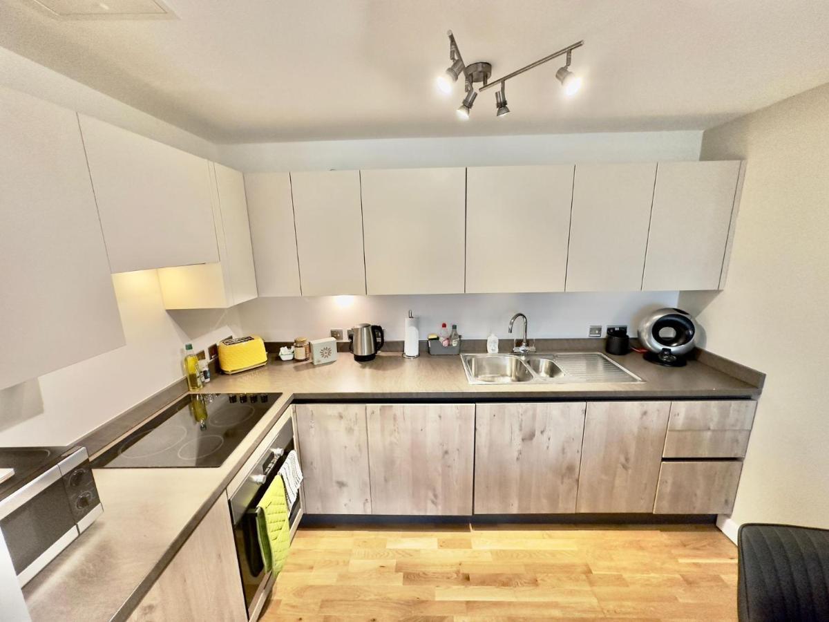 Koala & Tree - Modern 1 Bed Apartment For 4 Guests In The Heart Of Cambridge - Short Lets & Serviced Accommodation Bagian luar foto